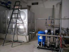 河北唐山達意科技定購恒壓供水設(shè)備+不銹鋼水箱